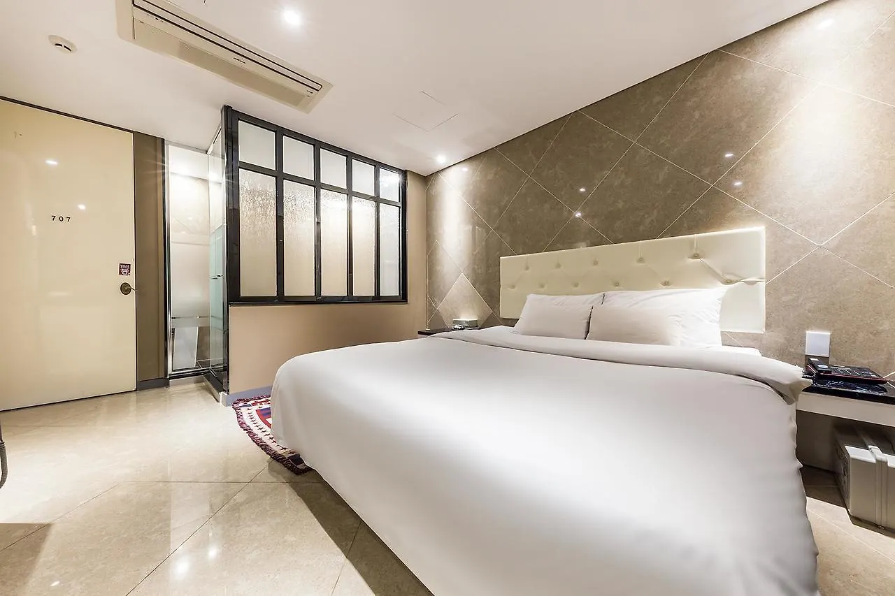 ***  Hotel Cullinan Jongno Seoul South Korea