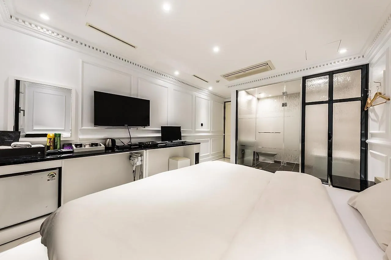 Hotel Cullinan Jongno Seoul 3*,